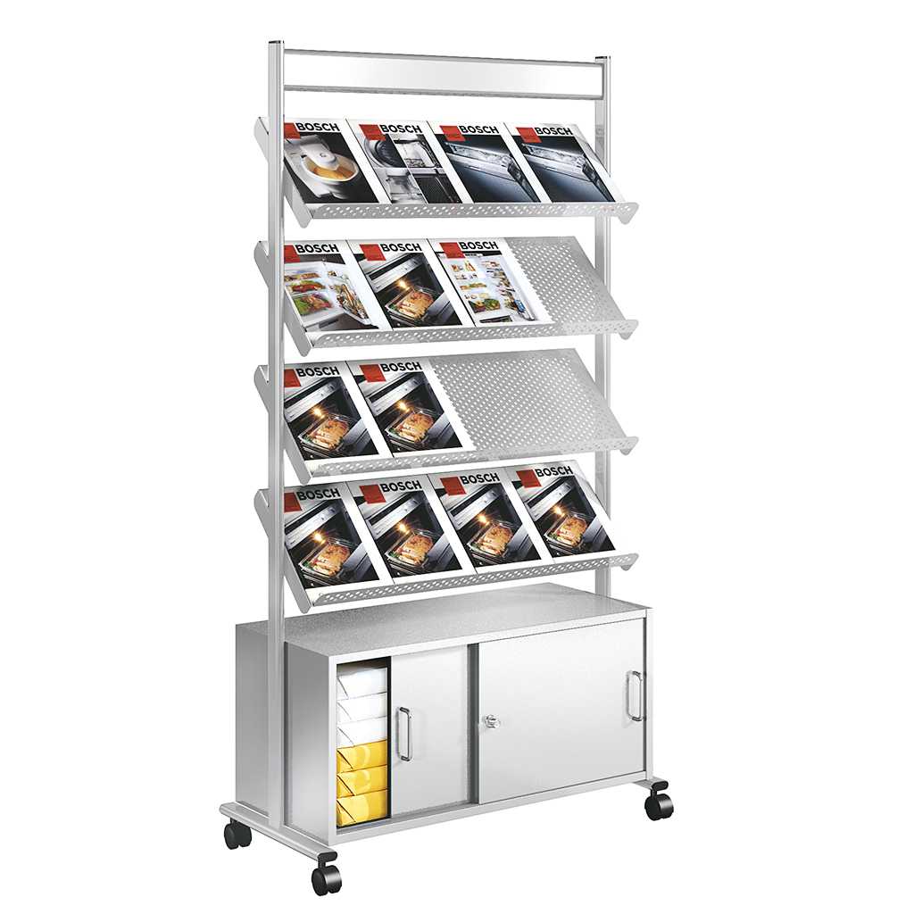 Prospektregal mit Stauraum Prospektregal für den Eingangsbereich. Viel Ablagefläche für Magazine und Infomaterial. Mit Vorratsschrank. Auf Rollen für mobilen Einsatz. Im Regal sind Magazine und Material.