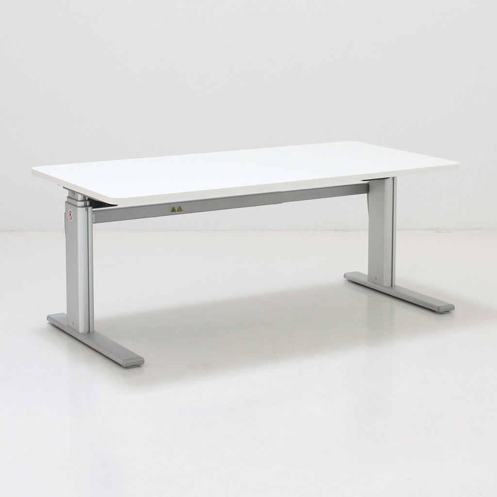 Steh-Sitz-Tisch Inwerk S250, elektr. verstellbar | Inwerk Büromöbel