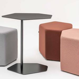 BM096502_Lounge_Hocker_Sitzgruppen-Set_Session_mit_Tisch_01,