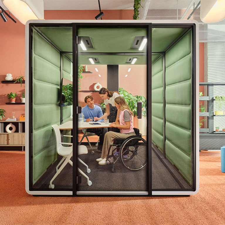 Barrierefreie Nutzung von HushOffice Meetingboxen