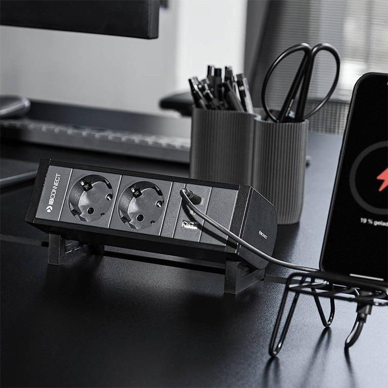 Vorteile einer Aufbausteckdose für den Schreibtisch Vorteile einer Aufbausteckdose für den Schreibtisch