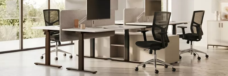 Bürodrehstühle Trendo als Kombi mit höhenverstellbaren Schreibtischen