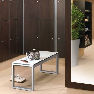 garderobenbank-cp-vitas-01.jpg