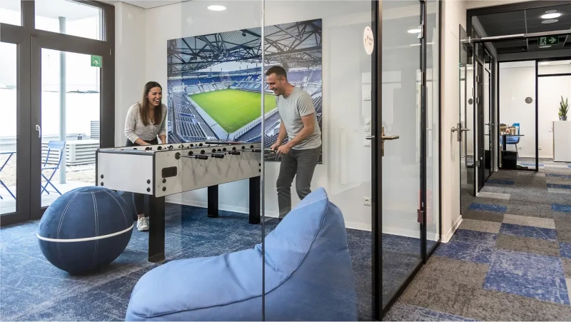 AWO Duisburg – Loungebereich zum entspannen mit Tischkicker AWO Duisburg – Loungebereich zum entspannen mit Tischkicker