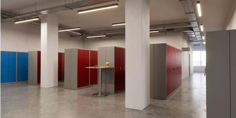 Großes Archiv mit Metalschränken