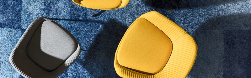 Polstermöbelserie Mellow in gelb, graublau und braun