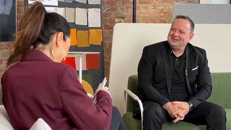 INSIDE INWERK Folge #01 „Kennst du ein Sofa, das dich an Yellowstone erinnert?"