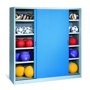 Sportgeräteschrank